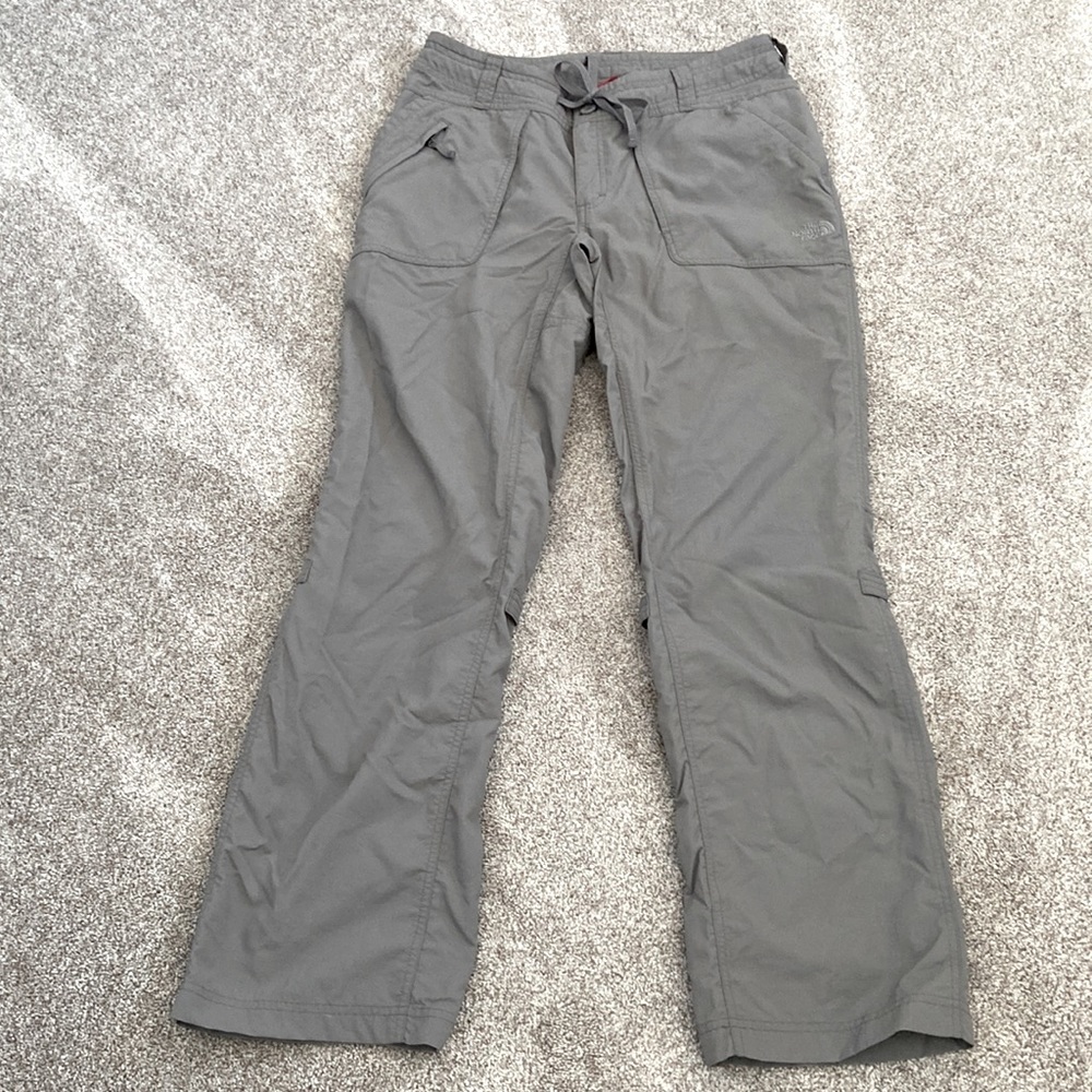 NWOT North Face light nylon pants